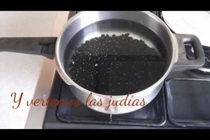 Receta de alubias negras con arroz y sepia