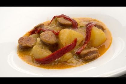 Receta de verduras con patatas y chorizo