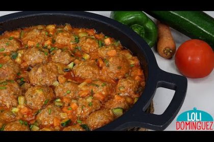 Receta de albóndigas en salsa de verduras