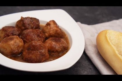 Receta de albóndigas orientales con salsa de maní