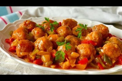 Receta de albóndigas en salsa de pimentón