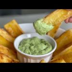 Receta de arrollado de palta con salsa verde